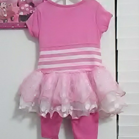 Set - Picture 2 of 4